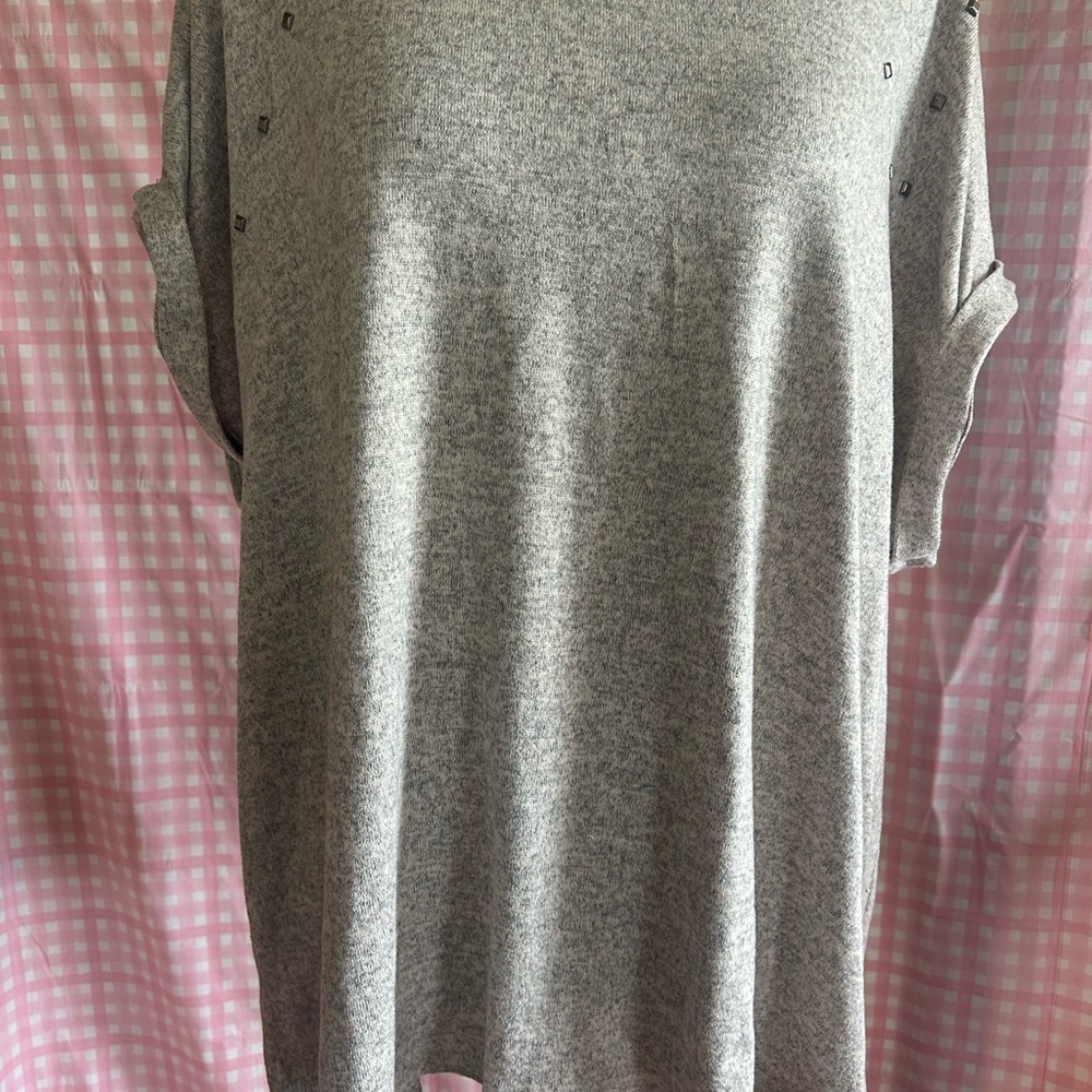 Women’s  Heather Gray Sweater - 3X
